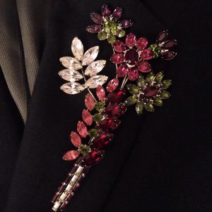 flowered swarovski crystals brooch